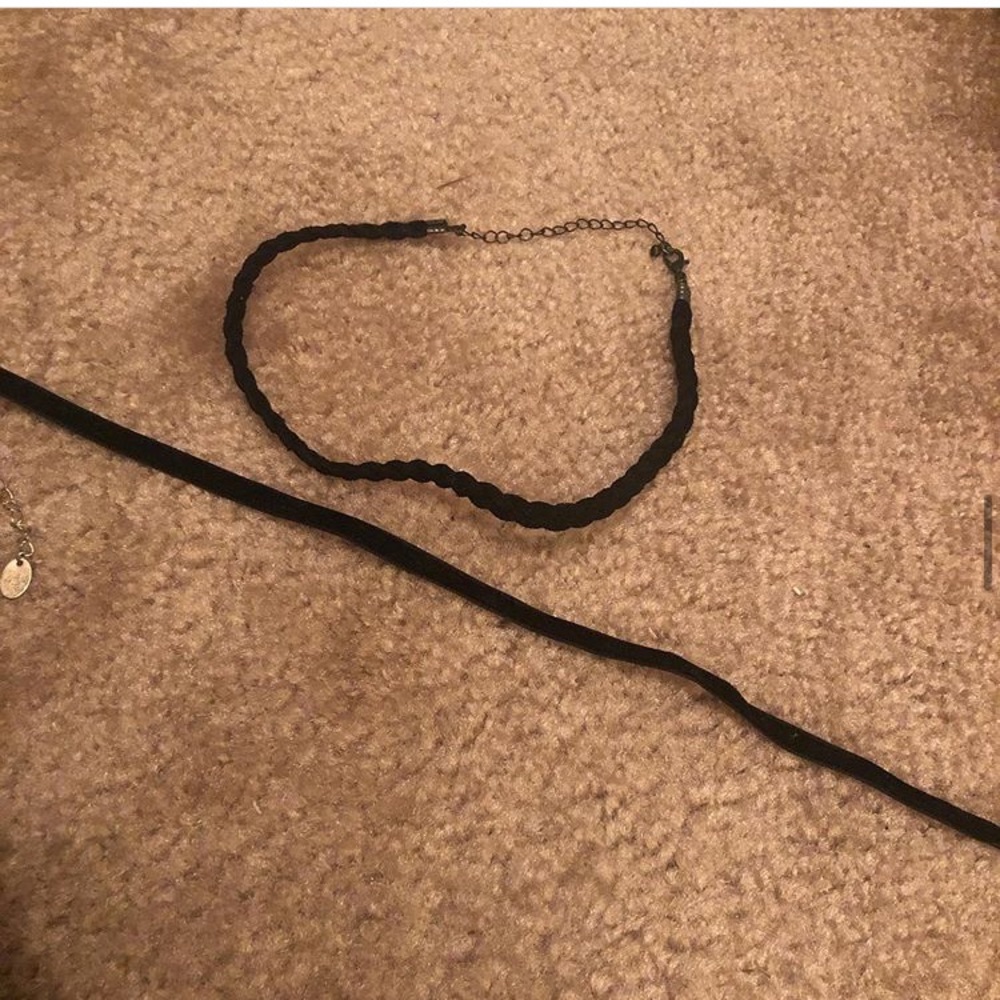 Black chokers